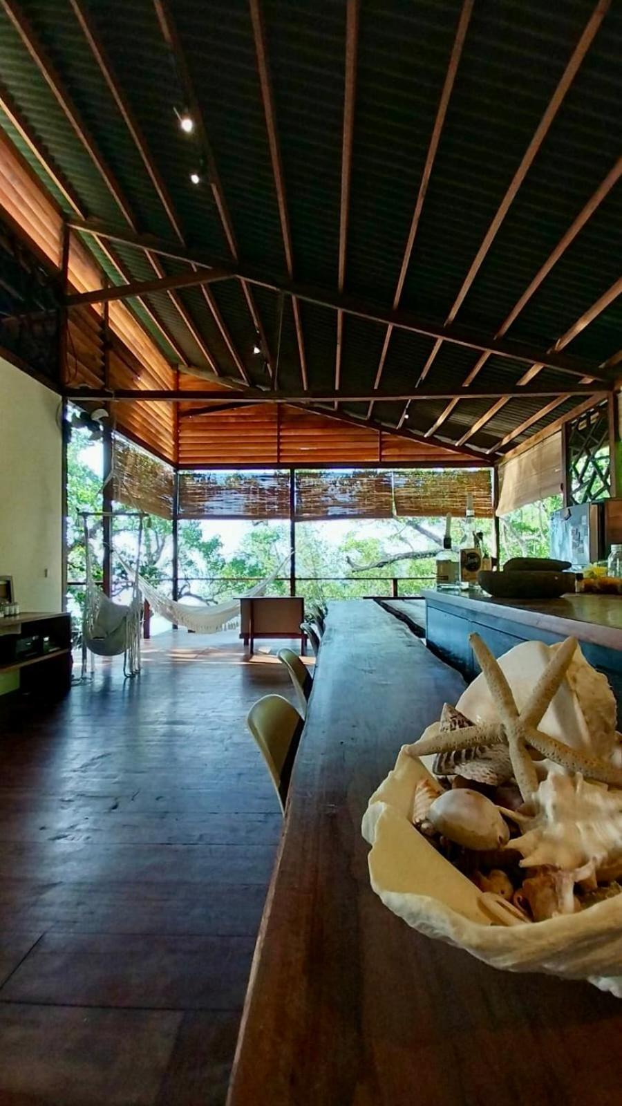 Villa Luzo & Tours Saonek Exterior foto